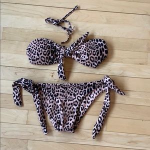Leopard bikini
